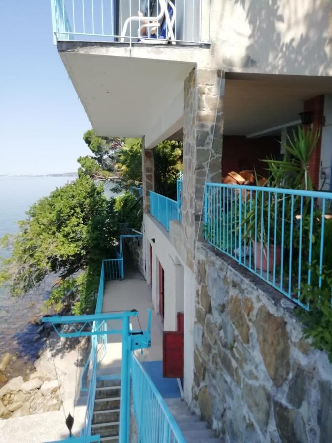 Locazione Turistica Sul Mare Strada Costiera 244, Trieste سانتا كروتشي ماري المظهر الخارجي الصورة